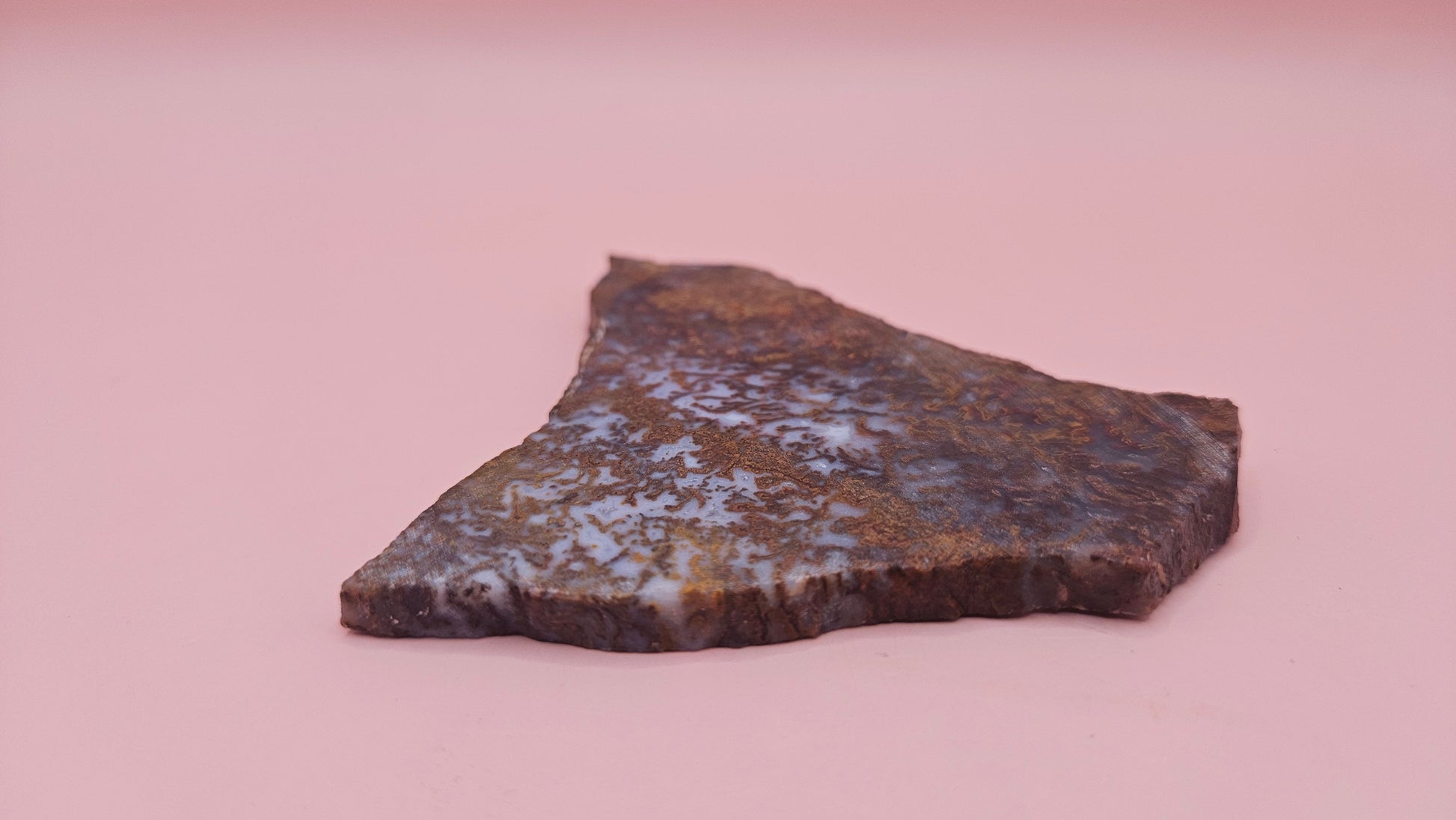 60g Hatch New Mexico rhyolite slab with golden brown and lavender dendritic patterns and natural volcanic textures – perfect for cabbing, display, or artisan use