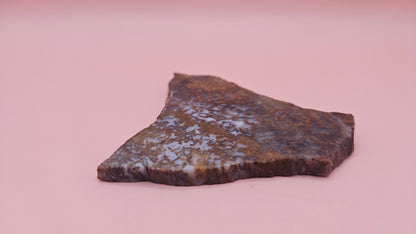 60g Hatch New Mexico rhyolite slab with golden brown and lavender dendritic patterns and natural volcanic textures – perfect for cabbing, display, or artisan use