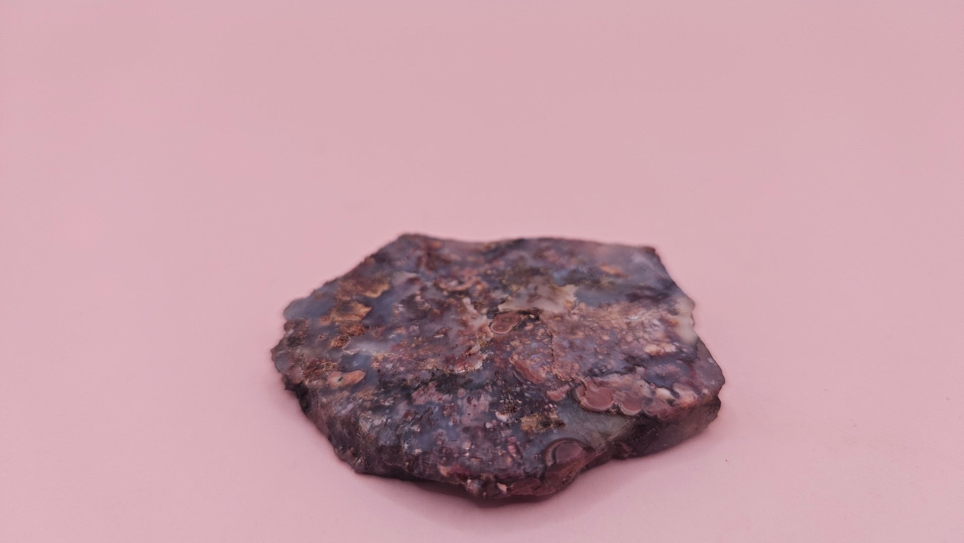 11g Moss Agate slab with taupe and lavender tones and root-like veining, 1.3x1.2 inches, displayed in hand.